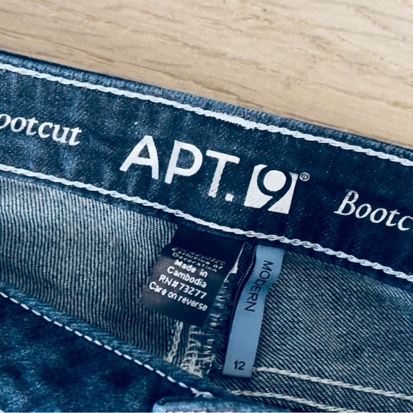 Boot Cut Jeans - Size 12 - Picture 5 of 7